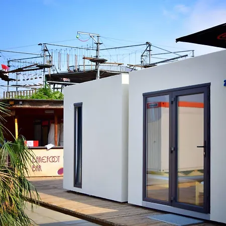 Cube Lodges Mitte 2*