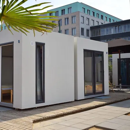 Hotell Cube Lodges Mitte 2*