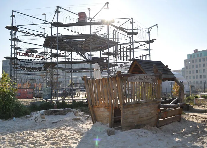 Hotell Cube Lodges Mitte 2*